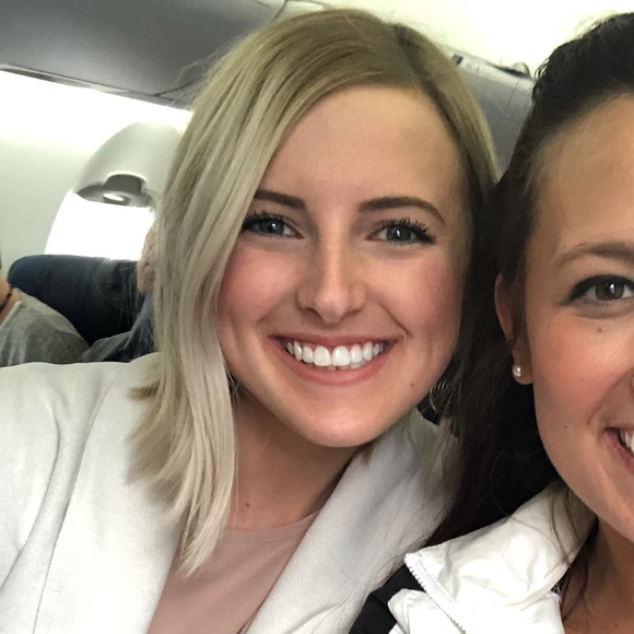 Meet your Posher, Valerie - Picture 2 of 5